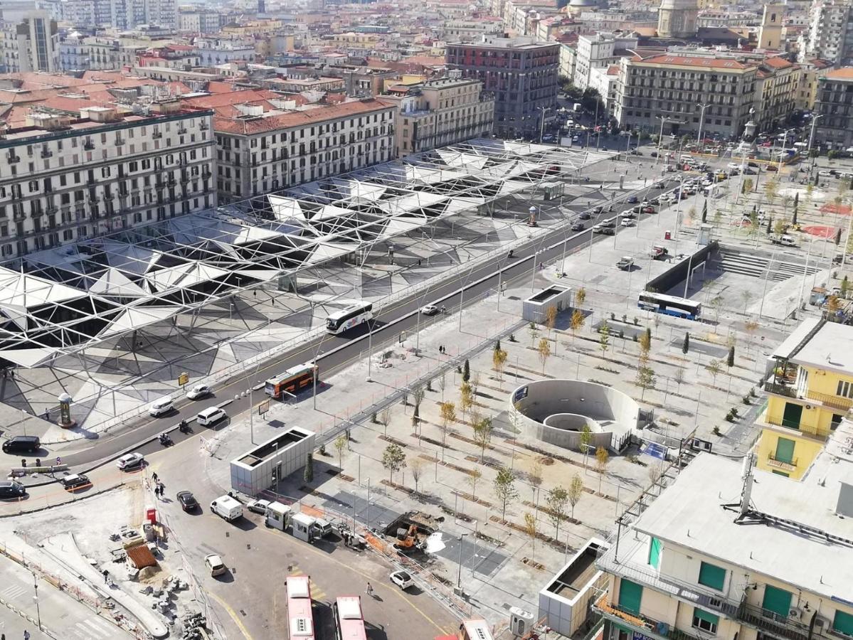 Florestine Napoli المظهر الخارجي الصورة